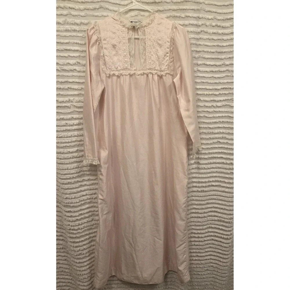 VTG Christian Dior‎ Lace Trim Coquette Cottage Blush Pink Sleep Gown Satin Flaw